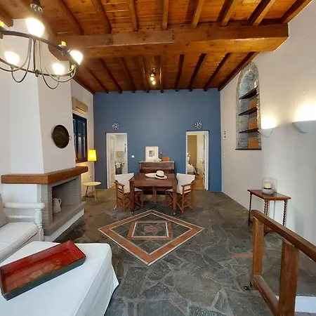 G-house Of * Tínos